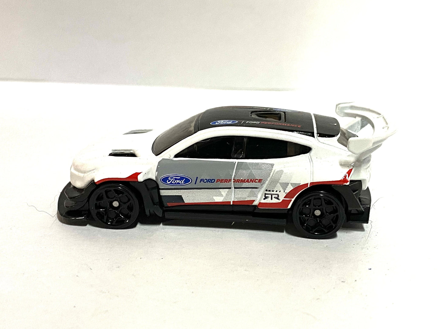 Loose Hot Wheels - Ford Mustang Mach-E 1400 - White, Silver, Black and Red