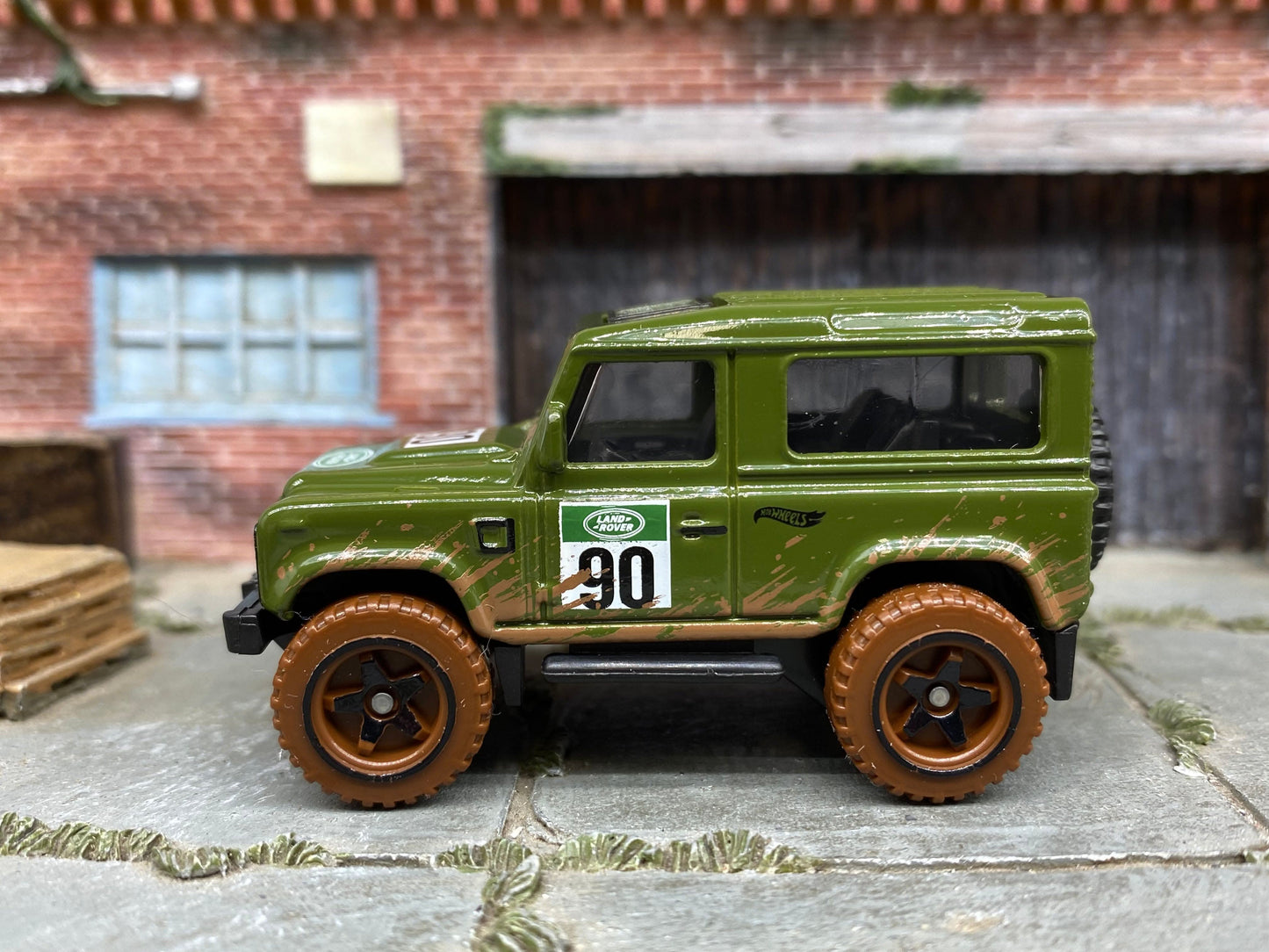 Loose Hot Wheels - Land Rover Defender 90 - Green Off Road