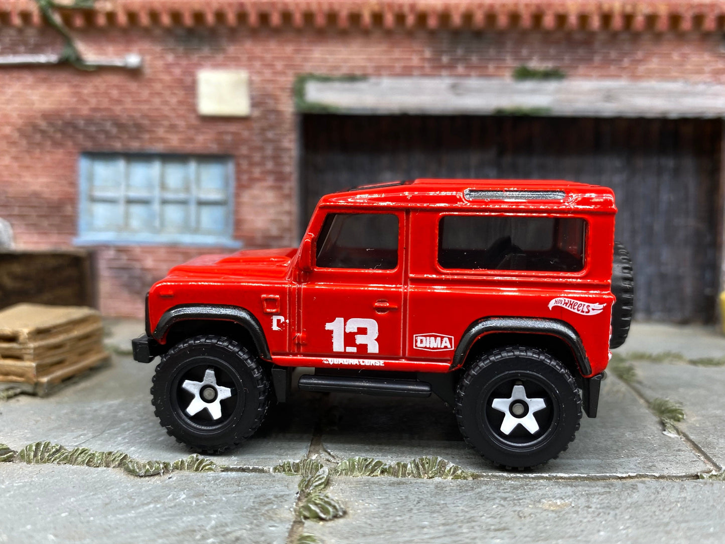 Loose Hot Wheels - Land Rover Defender 90 - Red 13-07 Off Road