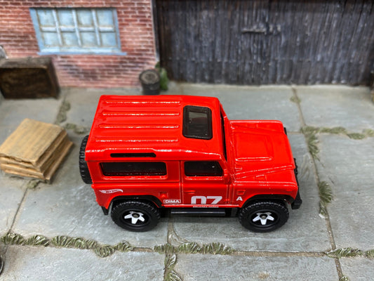 Loose Hot Wheels - Land Rover Defender 90 - Red 13-07 Off Road