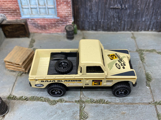 Loose Hot Wheels - Land Rover Series III - Tan and Black Off Road