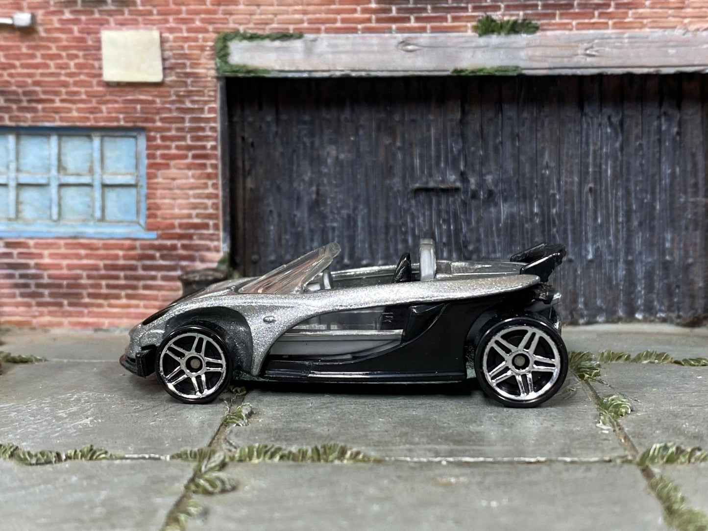 Loose Hot Wheels - Lotus Elise 340R - Silver and Black