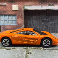 Loose Hot Wheels - McLaren F1 - Orange
