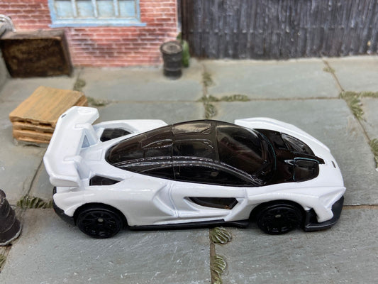 Loose Hot Wheels - McLaren Senna - White
