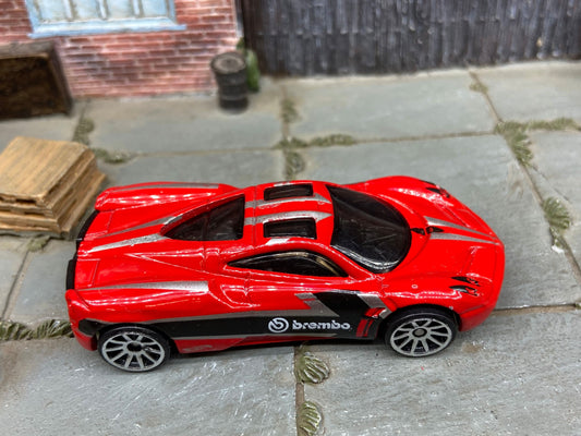Loose Hot Wheels - Pagani Huayra - Brembo Red Race Livery