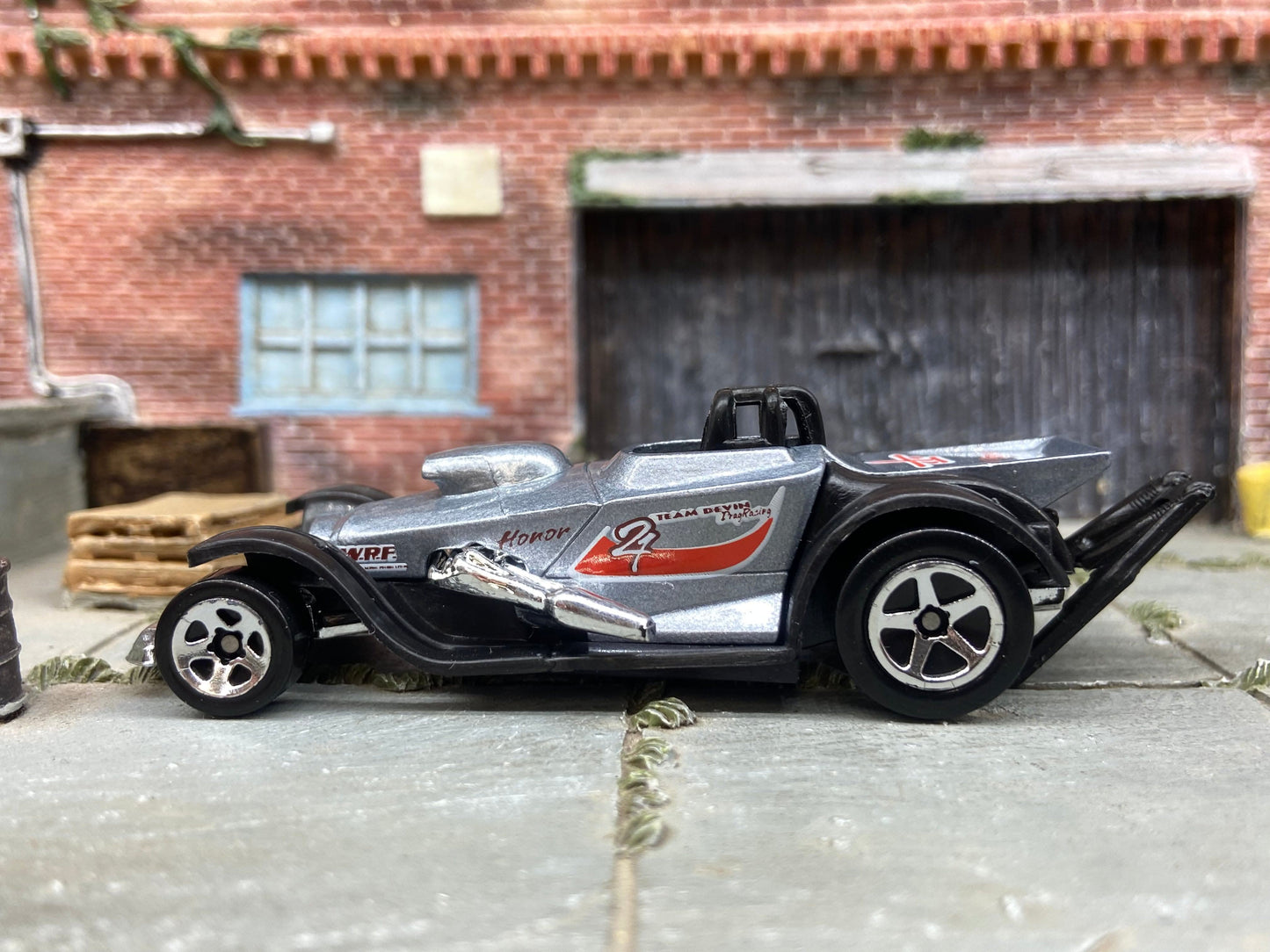 Loose Hot Wheels Super Comp Dragster Dressed in Silver