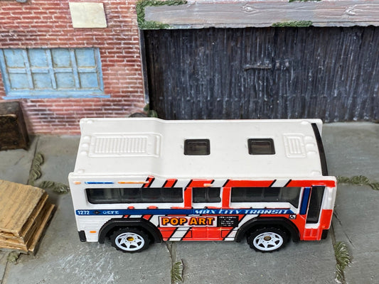 Loose Matchbox - MBX City Transport City Bus - White and Red Pop Art