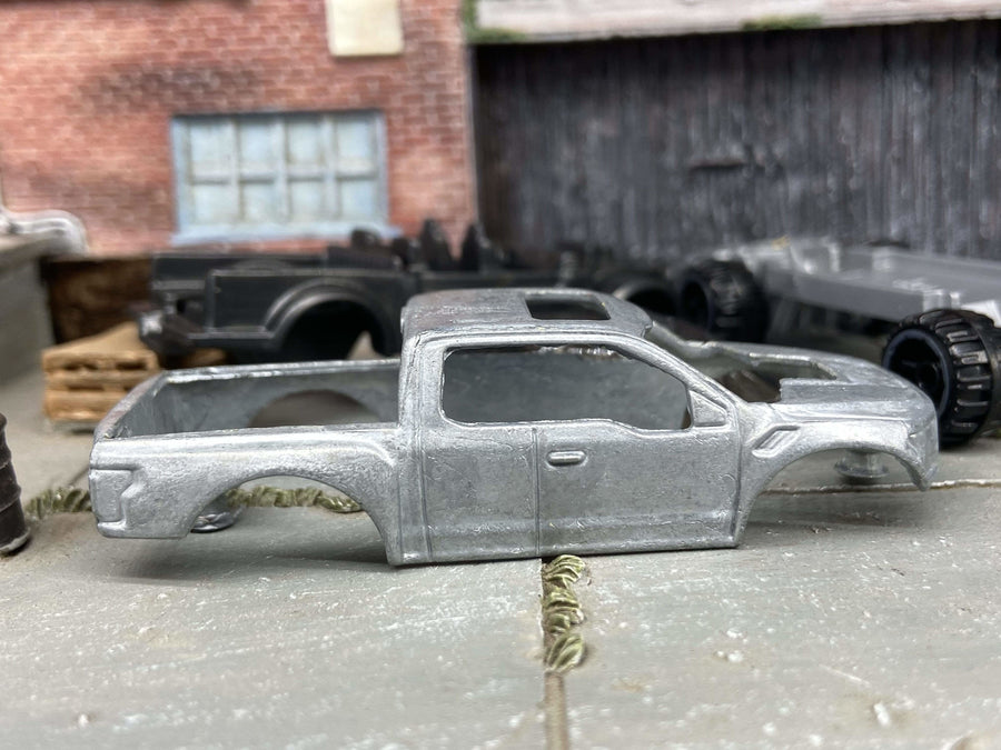 DIY Hot Wheels Kit: 2017 Ford Raptor F150 4X4 Pick Up Truck