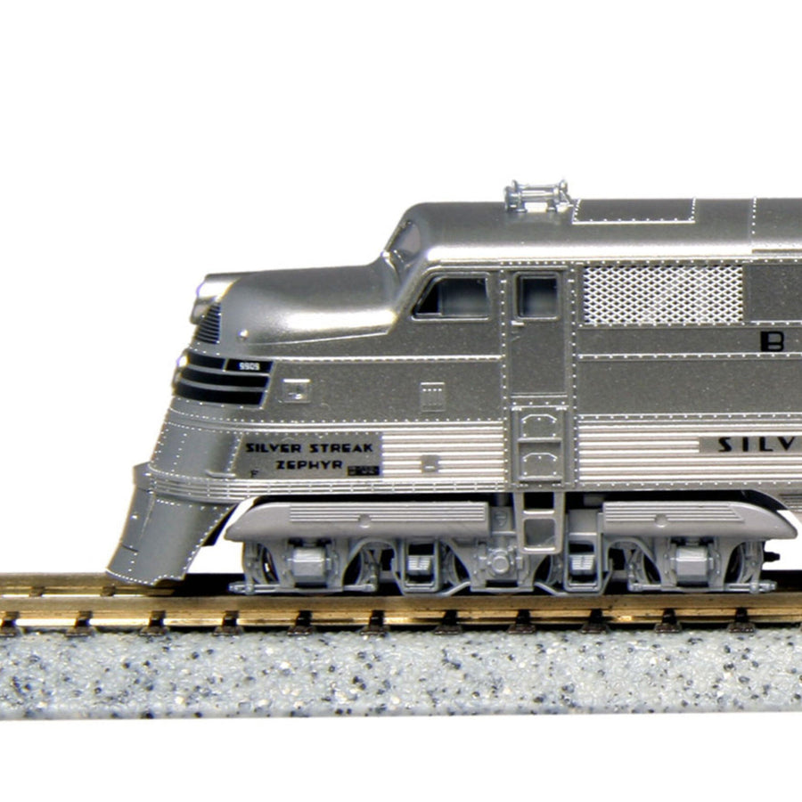 N CB&Q EMD E5A & Silver Streak Zephyr 6 Unit Set (106-090) exact product view 1