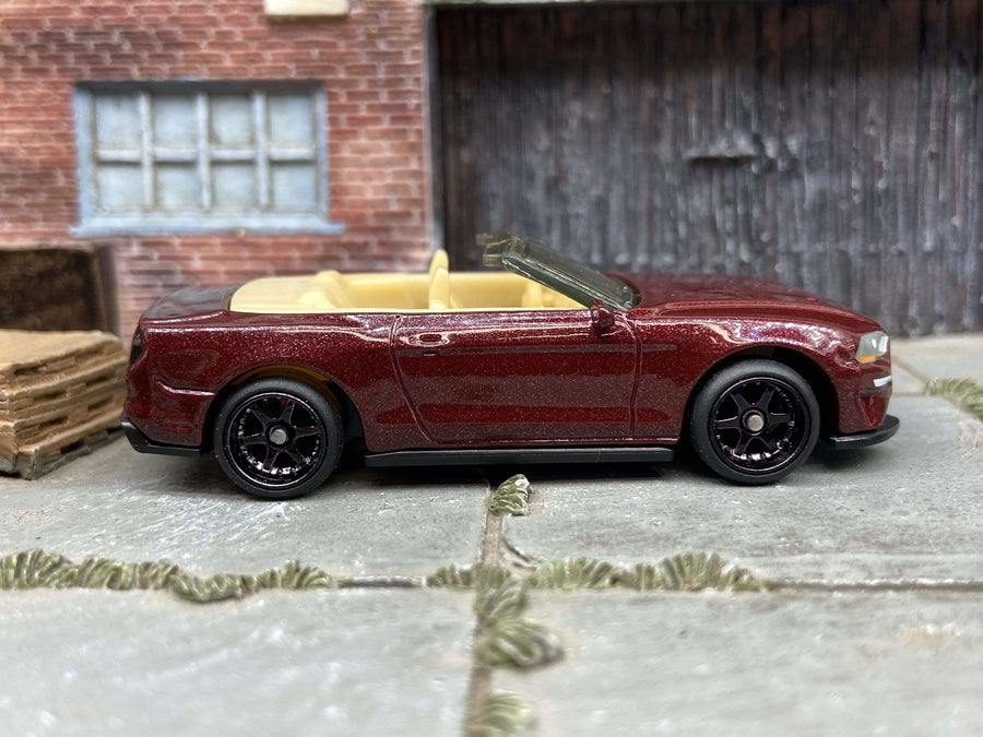 2018 Ford Mustang Convertible custom Matchbox, black race wheels, view 1