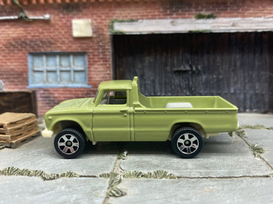 Matchbox 1962 Nissan Junior Mini Truck in Green, loose diecast car