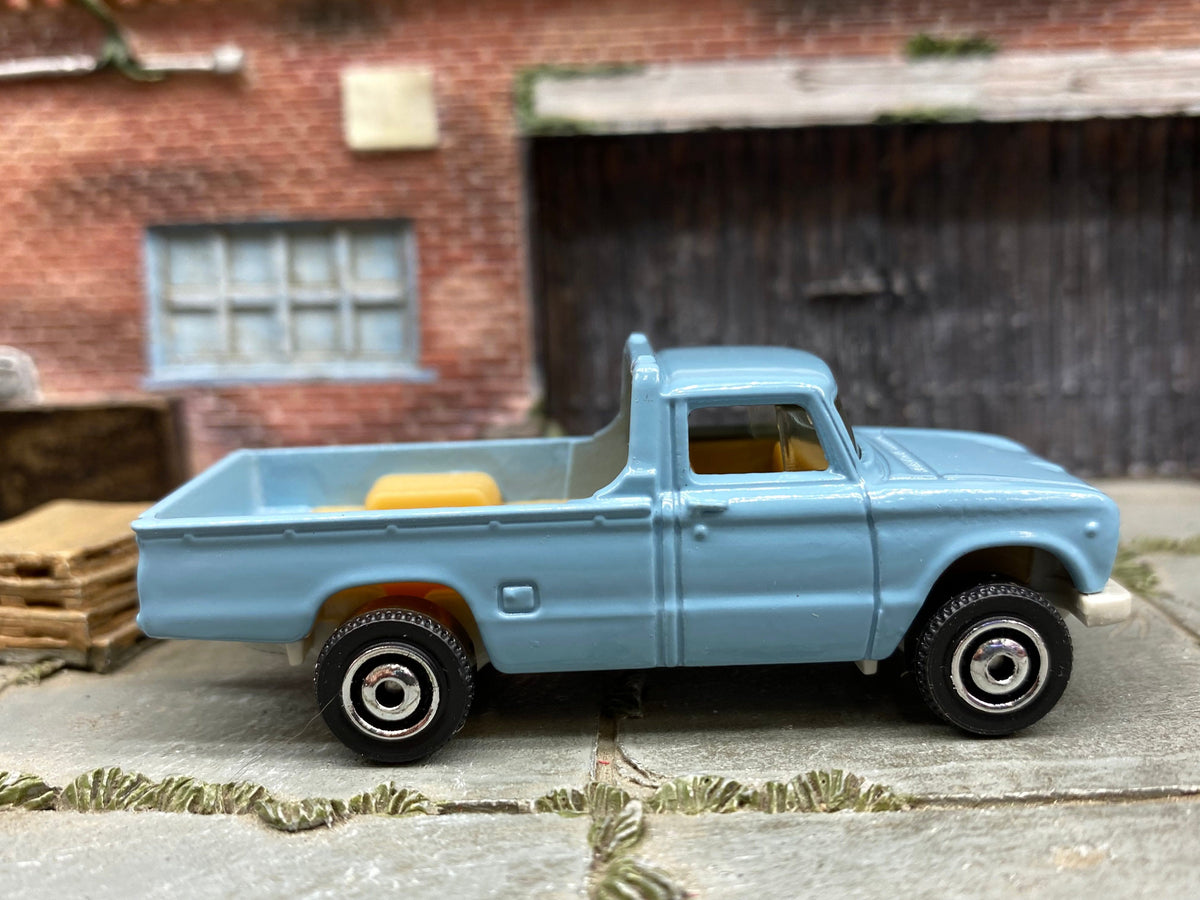 Matchbox 1962 Nissan Junior Mini Truck in Light Blue, loose diecast car