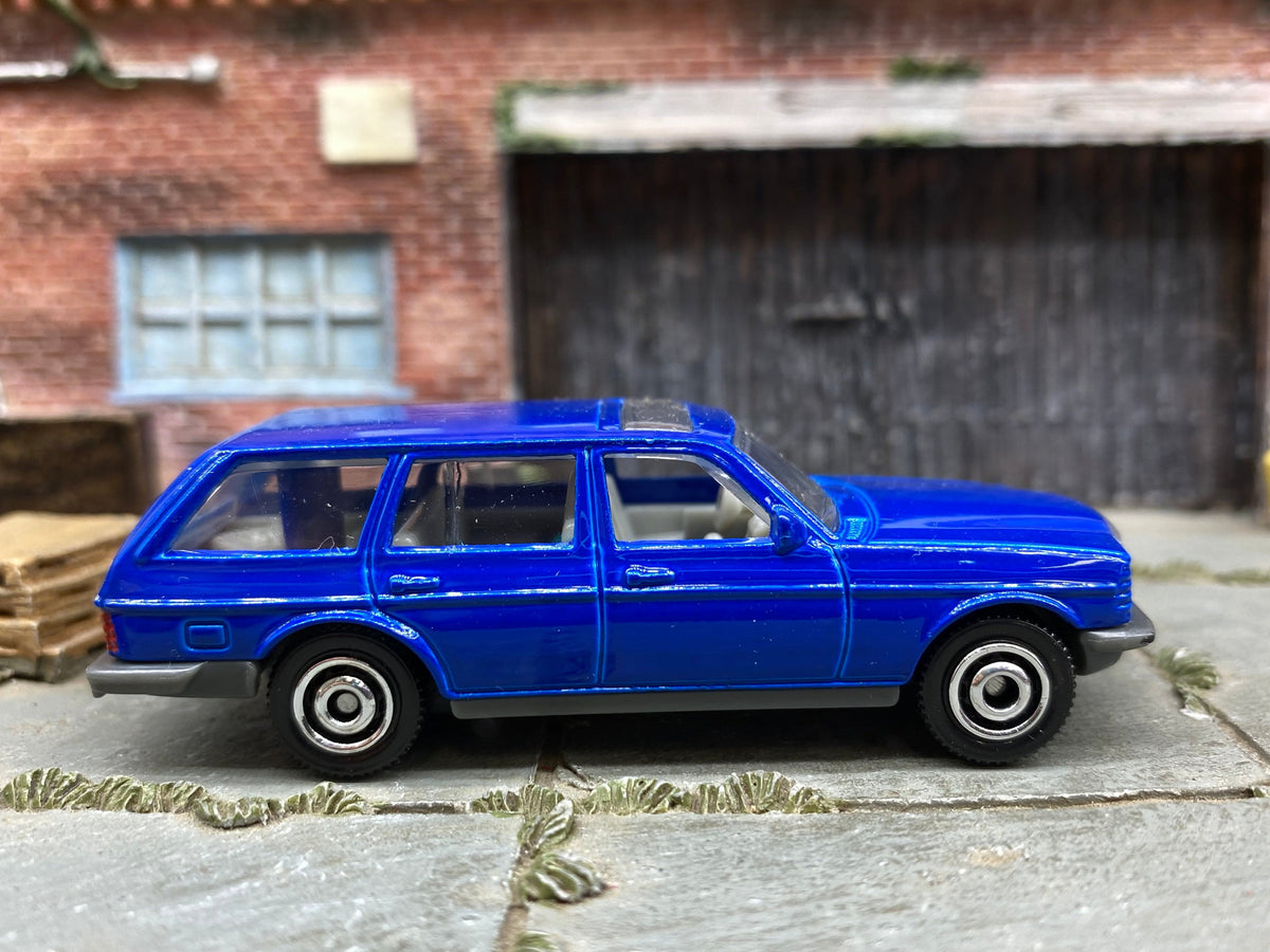 Matchbox 1980 Mercedes-Benz W123 Wagon dark blue loose diecast - gallery image 1 of 3