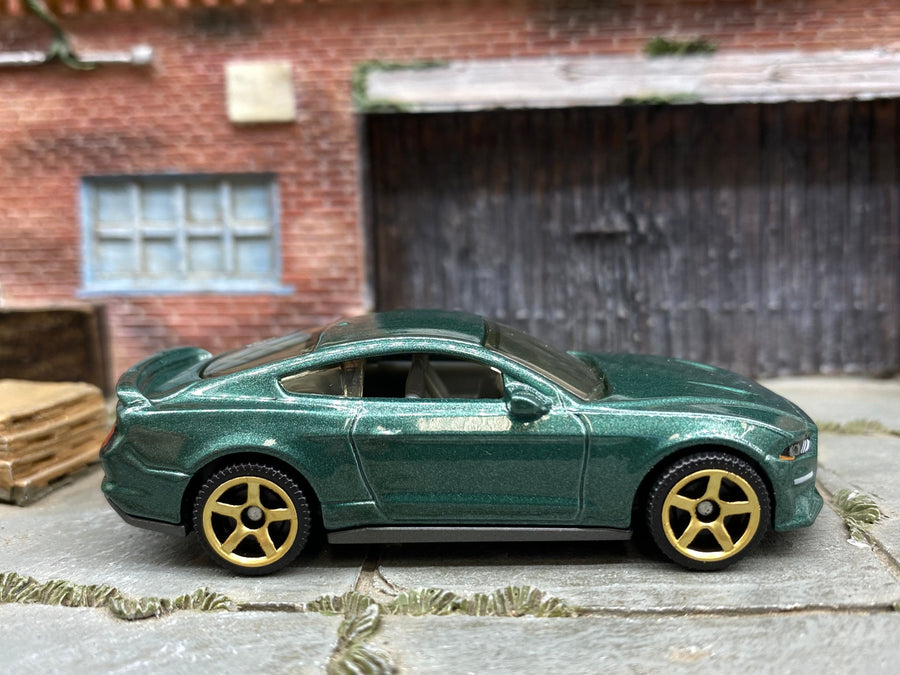 Matchbox 2019 Ford Mustang Coupe green loose diecast - gallery image 1 of 3