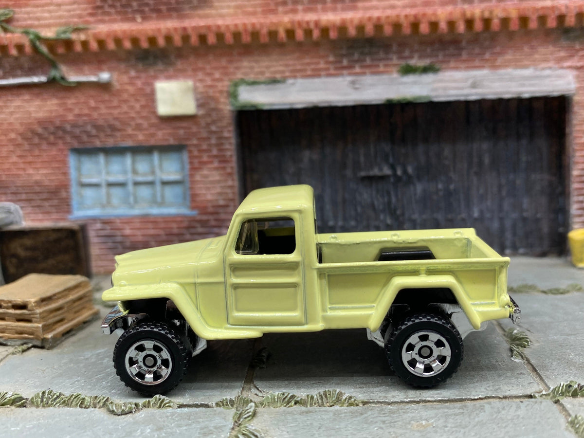 Matchbox 1951 Jeep Willys 4X4 in Light Yellow, loose diecast car