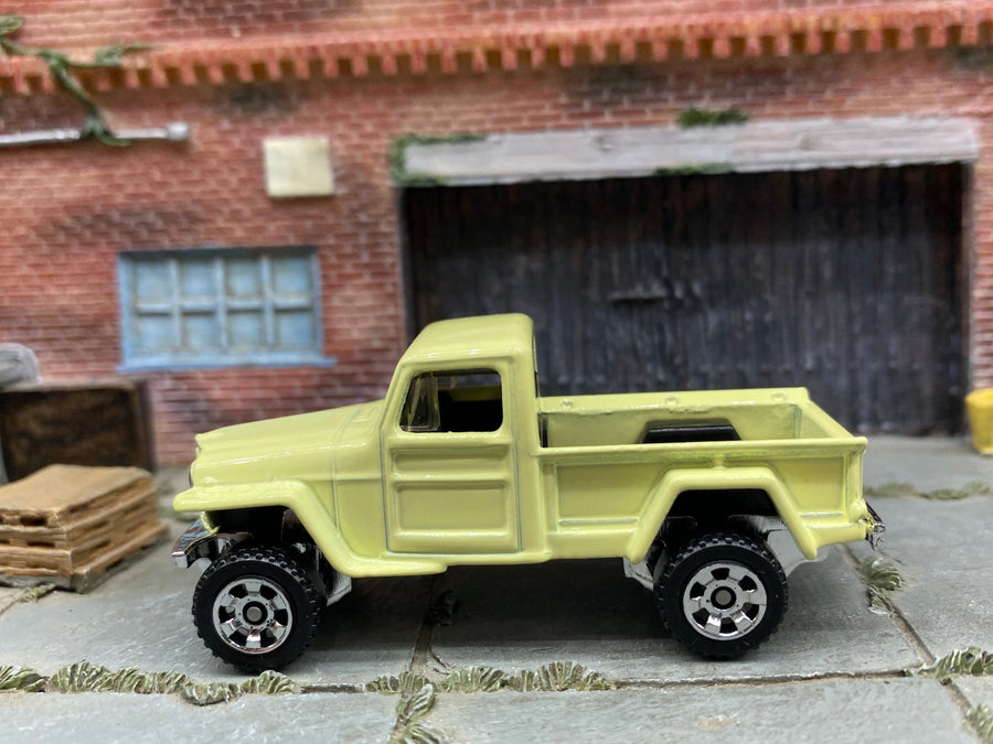 Matchbox 1951 Jeep Willys 4X4 in Light Yellow, loose diecast car