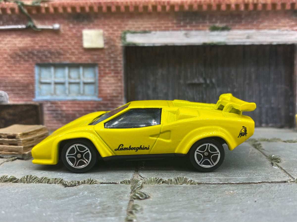 Matchbox Lamborghini Countach LP 500s in Yellow, loose diecast car