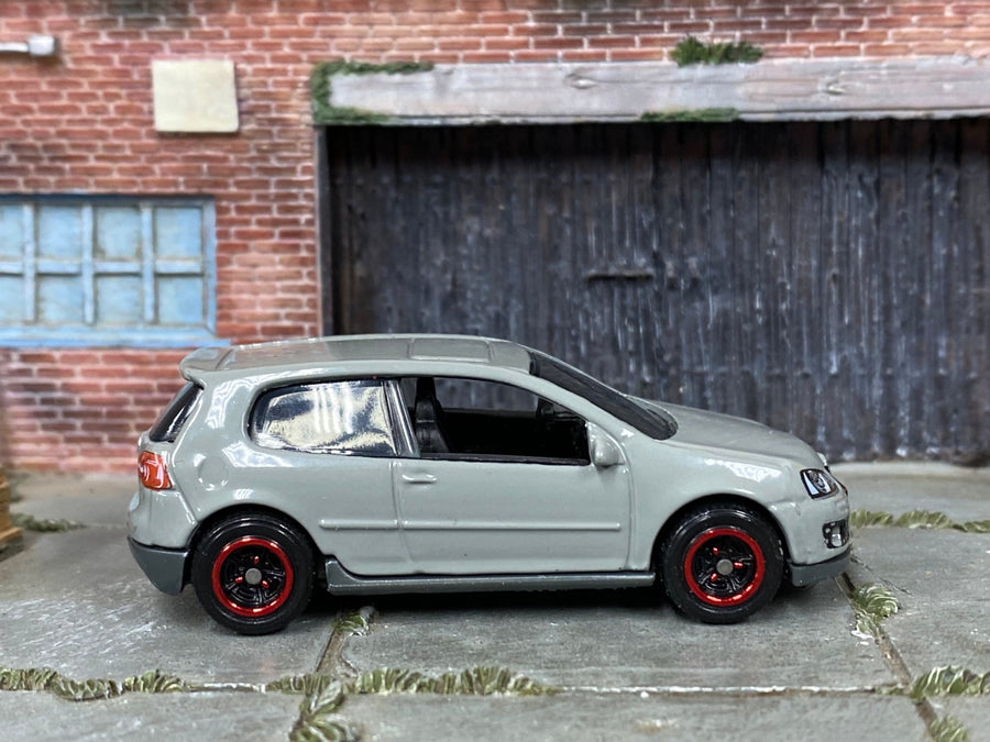 Matchbox Volkswagen Golf V GTI in Gray, loose diecast car