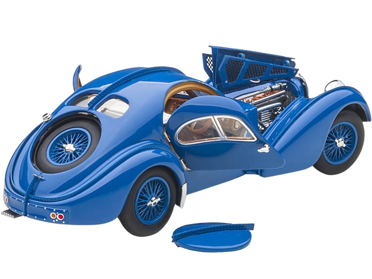 AUTOart 50947 blue 1938 Bugatti Type 57SC Atlantic with metal wire-spoke wheels, 1:43