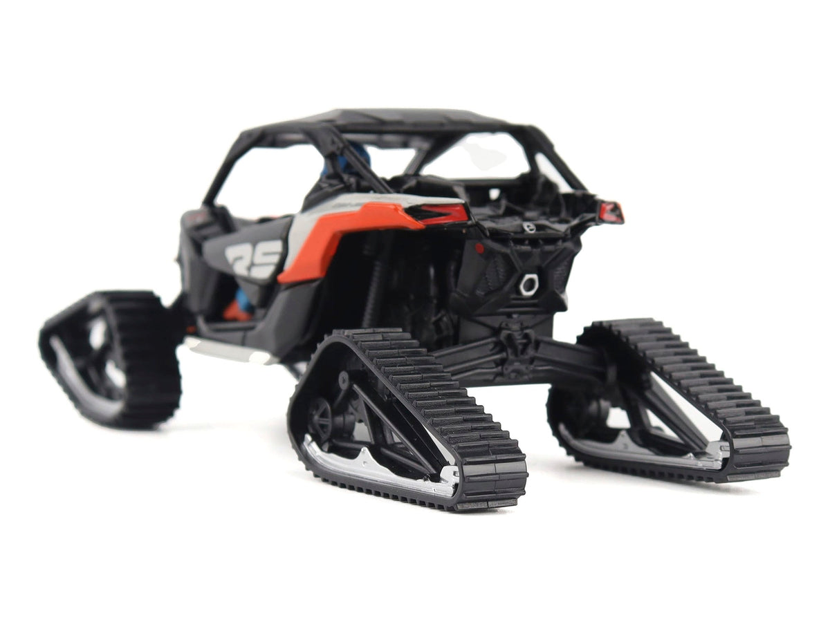 BRP Models Can-Am Maverick X3 Winter version 60004 with four track assemblies