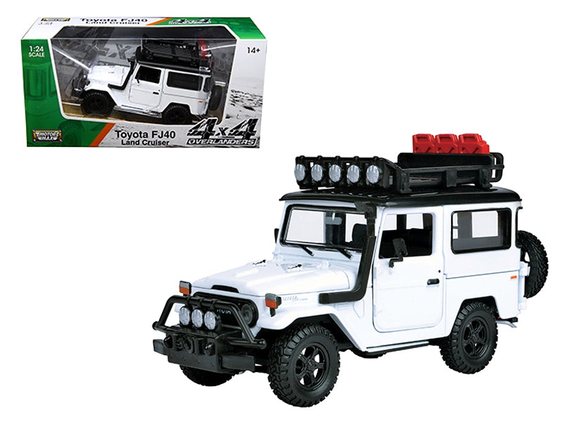 White Motormax 1:24 Toyota FJ40 Land Cruiser Overlanders model, 79137WT
