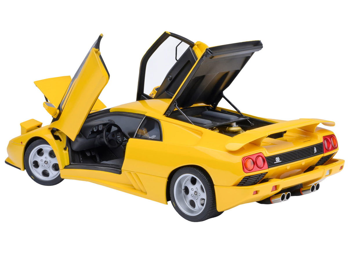 AUTOart Lamborghini Diablo SE30 Jota Superfly Yellow 1:18 79144, product image 1