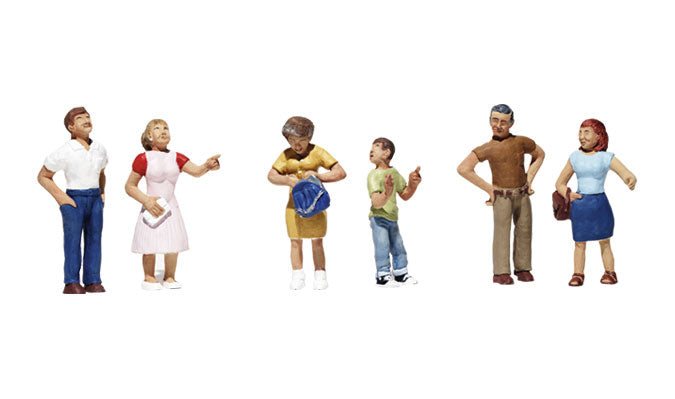 Woodland Scenics A1825 Window Shoppers HO scale figures