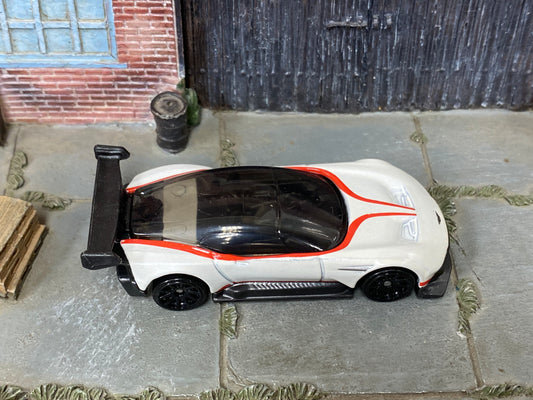 Loose Hot Wheels - Aston Martin Vulcan - White and Red
