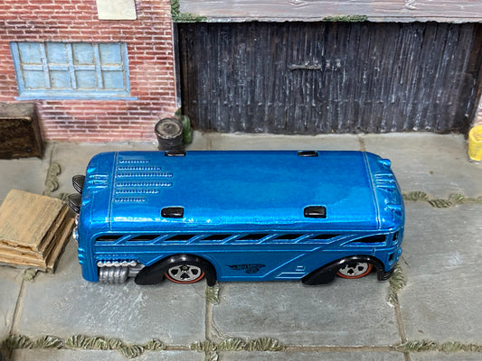 Loose Hot Wheels - Surfin School Bus - Blue with Redlines