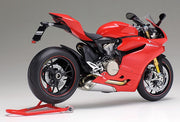 Tamiya 14129 Ducati 1199 Panigale S 1:12 — assembled and painted model, view 3