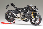 Tamiya 14129 Ducati 1199 Panigale S 1:12 — assembled and painted model, view 5