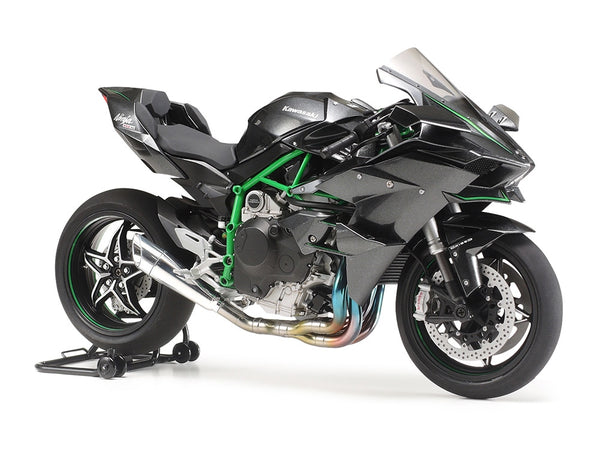 Tamiya 14131 Kawasaki Ninja H2R 1:12 — assembled and painted model, overall view