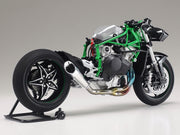 Tamiya 14131 Kawasaki Ninja H2R 1:12 — assembled and painted model, view 4