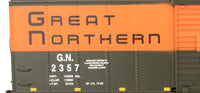 Bachmann HO Scale 40-Foot Box Car - Great Northern #2357 — manufacturer product view 3