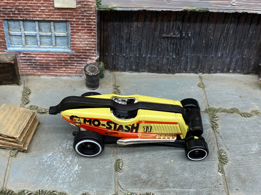 Loose Hot Wheels - Mo-Stash Hot Rod - Yellow
