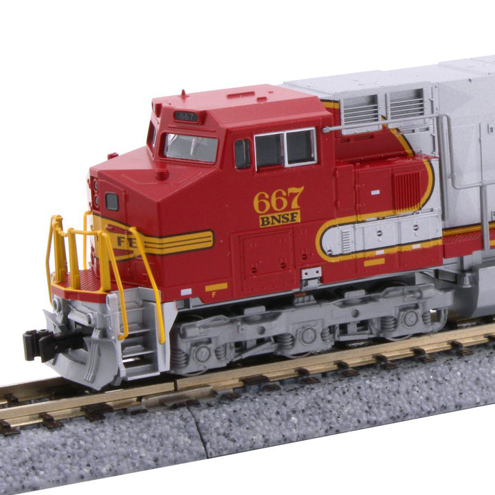 N C44-9W BNSF #667 (Warbonnet) (176-3516) exact product view 1
