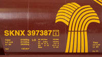 Bachmann HO Canadian 4 Bay Cylindrical Grain Hopper - Saskatchewan - Wheat Herald #397387 — manufacturer product view 3