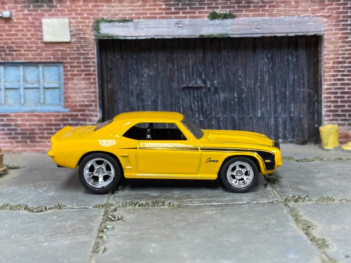 1969 COPO Camaro Hot Wheels diecast actual item photo 1 of 4