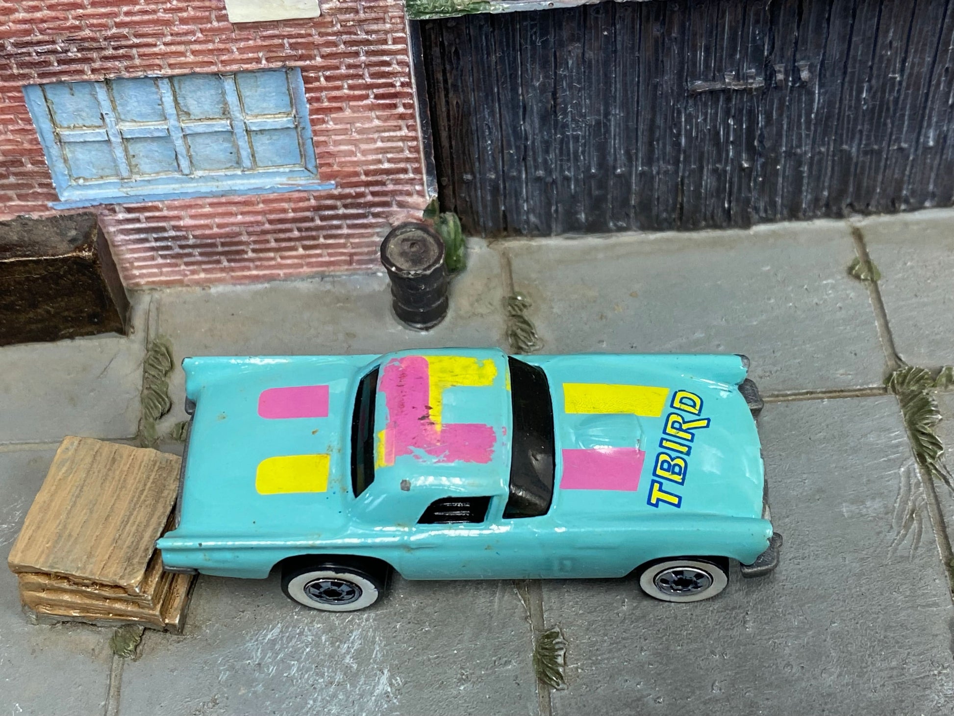 Loose Hot Wheels 1977 - Ford T-Bird - Light Blue, Pink and Yellow