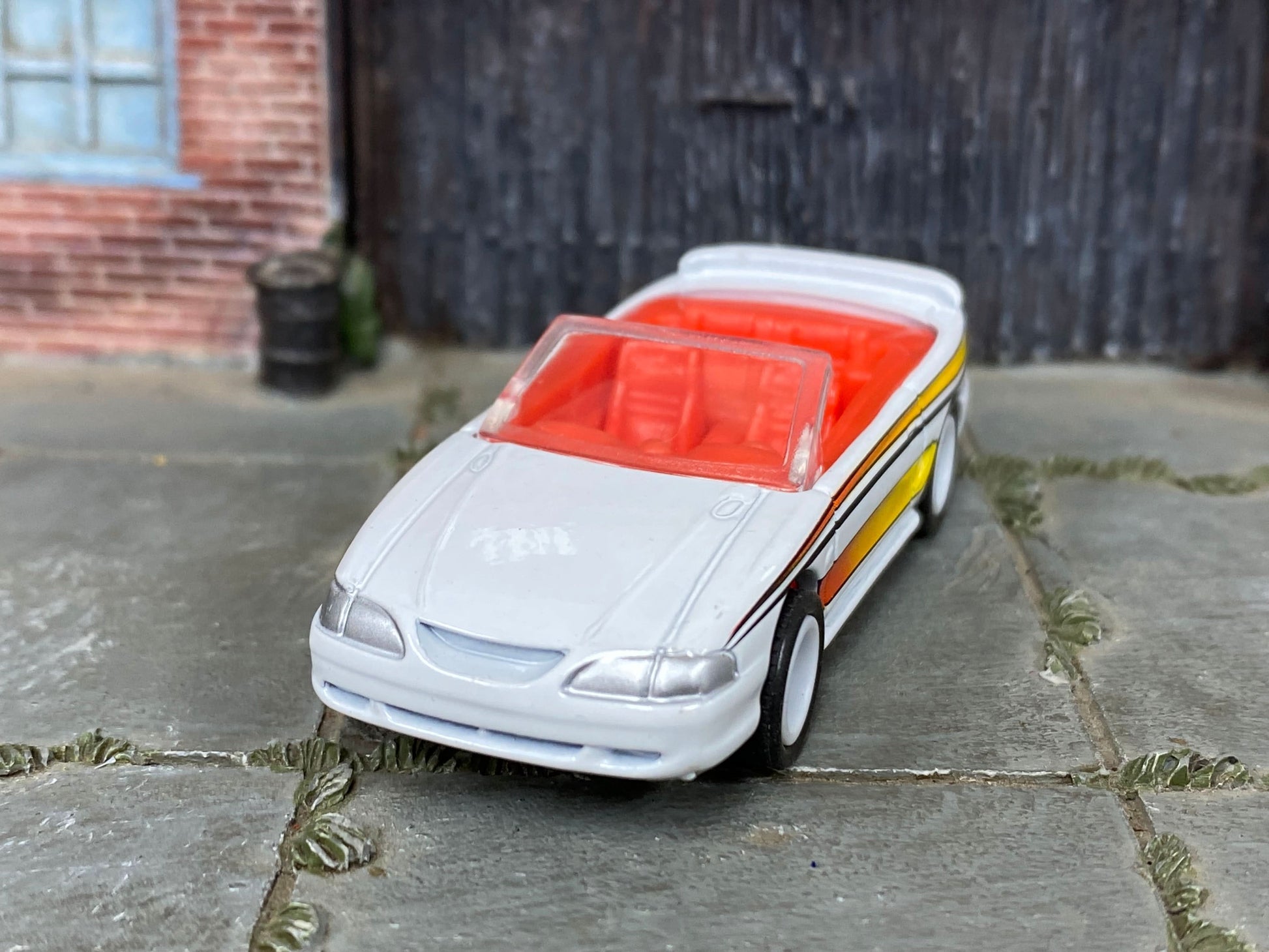 Custom Hot Wheels - 1996 Mustang GT Convertible - White, Orange and Yellow - White Mag Wheels - Rubber Tires