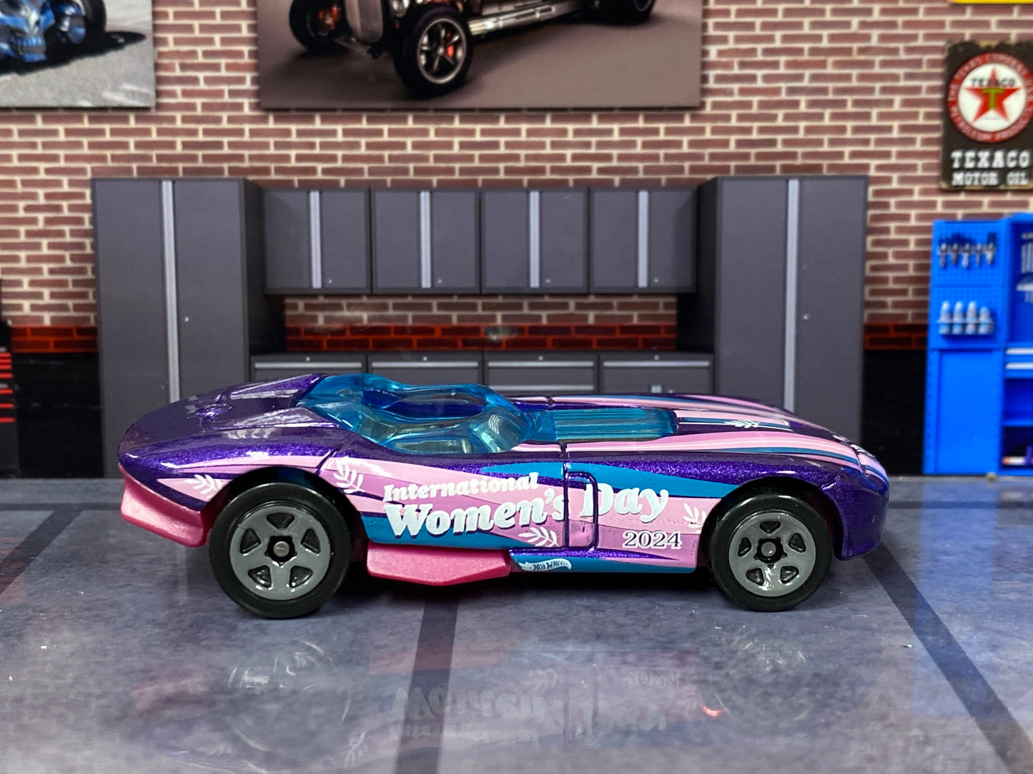 Loose Hot Wheels - RR Roadster - International Womens Day Purple and Pink