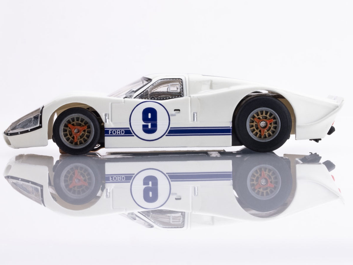 AFX Ford GT40 MKIV #9 White HO Slot Car — official product view 3