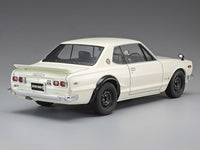 Tamiya 24194 Nissan Skyline 2000GT-R Hard Top 1:24 — assembled and painted model, view 3