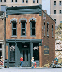 DPM Kelly's Saloon (10100) product view 1