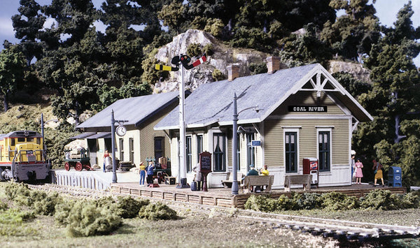 DPM Gold Kits -- Coal River Passenger & Freight Depots 15-9/16 x 6-3/8" 39.5 x 16.1cm (40500) product view 1