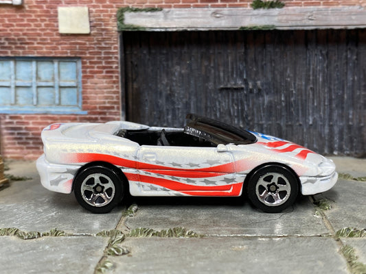 Loose Hot Wheels - 1995 Camaro Convertible - White Stars and Stripes