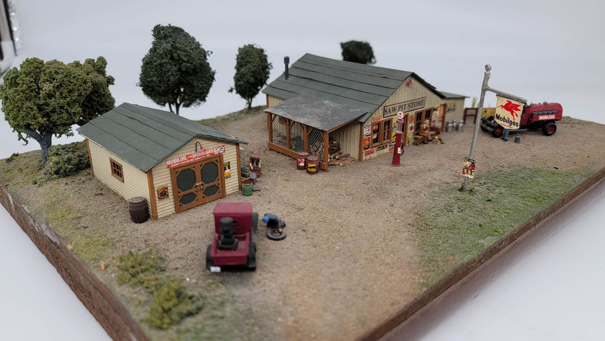 Saw Pit Store (HO Scale) (321) exact product view 1