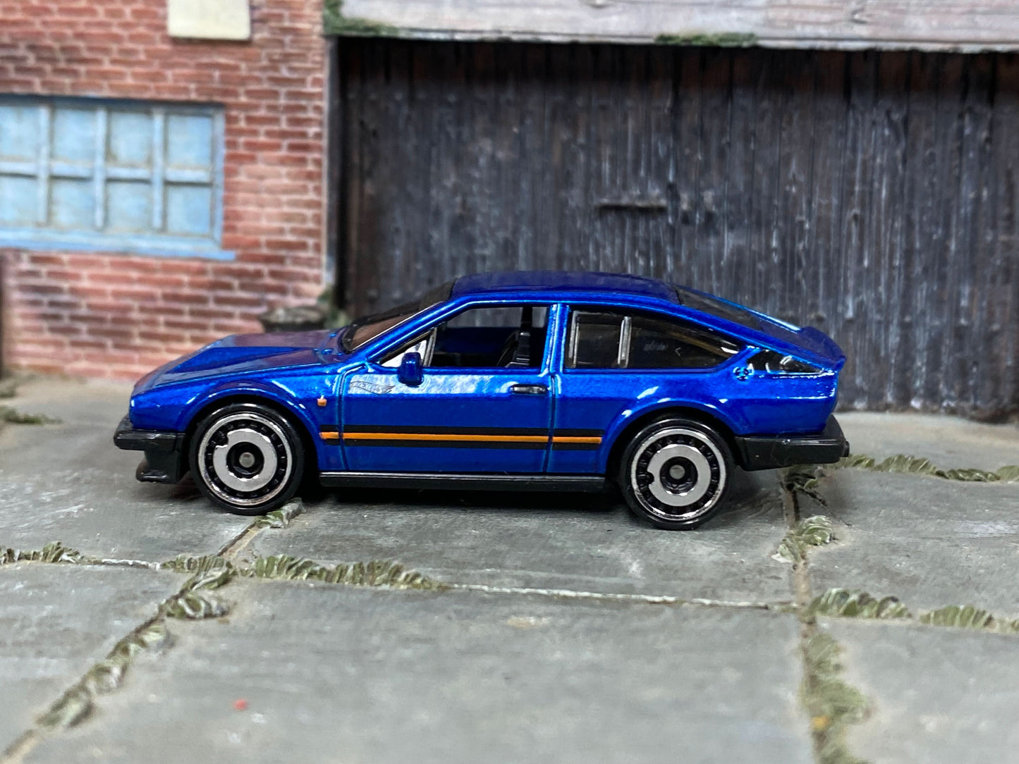 Loose Hot Wheels - Alfa Romeo GTV6 3.0 - Blue