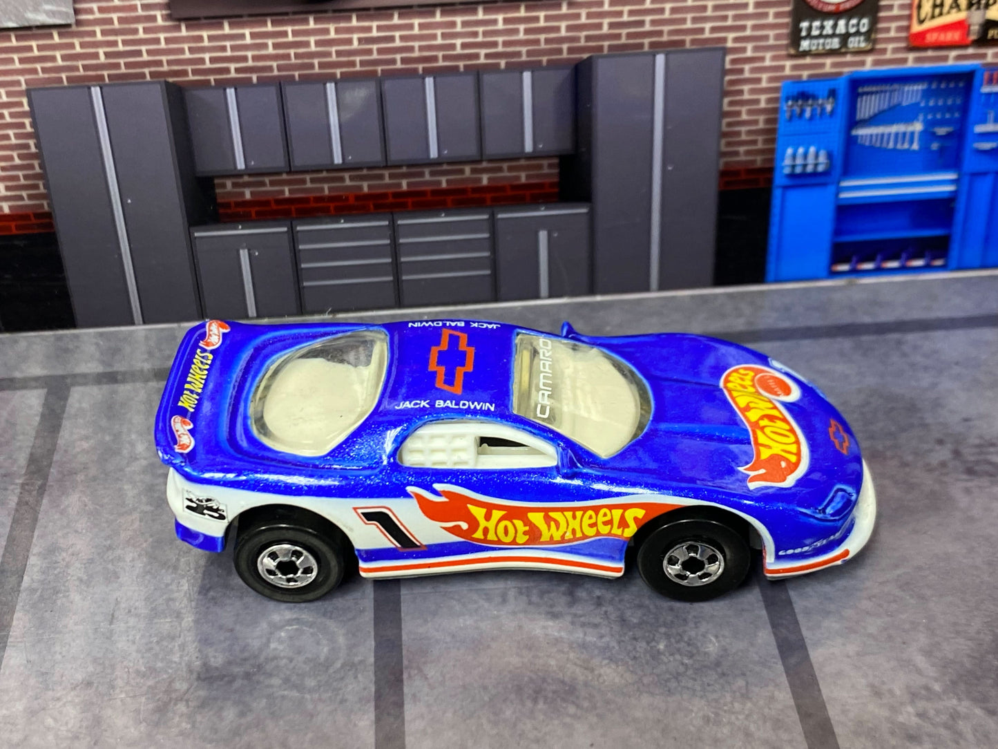 Loose Hot Wheels - 1992 Chevy Camaro Race Car (1995 Blackwall Wheels) - Blue and White Hot Wheels