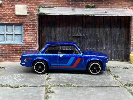 Loose Hot Wheels - BMW 2002 - Blue
